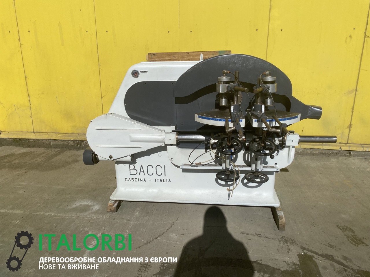 Овальний шип Bacci T2