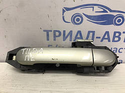 Ручка дверей зовнішня передня ліва Nissan Tiida C11 1.6 БЕНЗИН HR16 2004 (б/у)