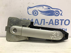 Ручка дверей зовнішня передня права Nissan Tiida C11 1.6 БЕНЗІН HR16 2004 (б/у)