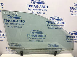 Скло дверей переднє праве Hyundai Tucson JM 2.0 DIESEL D4EA 2004 (б/у)