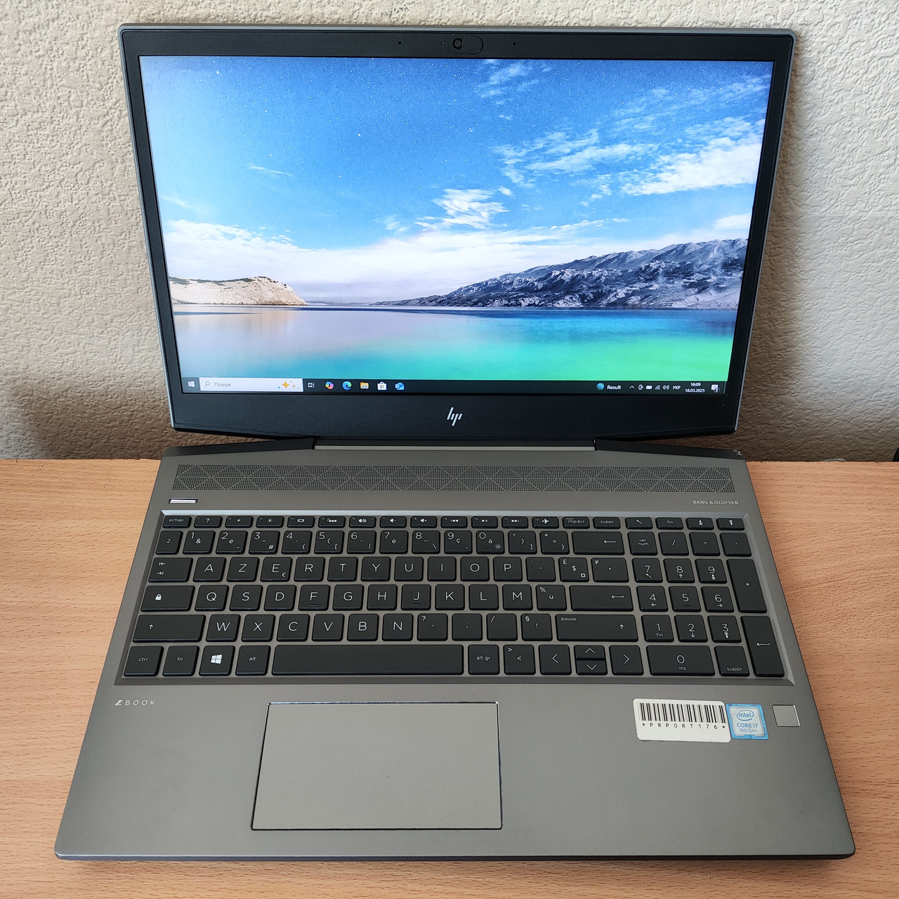 Ігровий ноутбук HP ZBook 15v G5 15.6" FHD/IPS i7-9750H(6 ядер)/16 DDR4/256 SSD/NVIDIA Quadro P600 4GB 128bit GDDR5