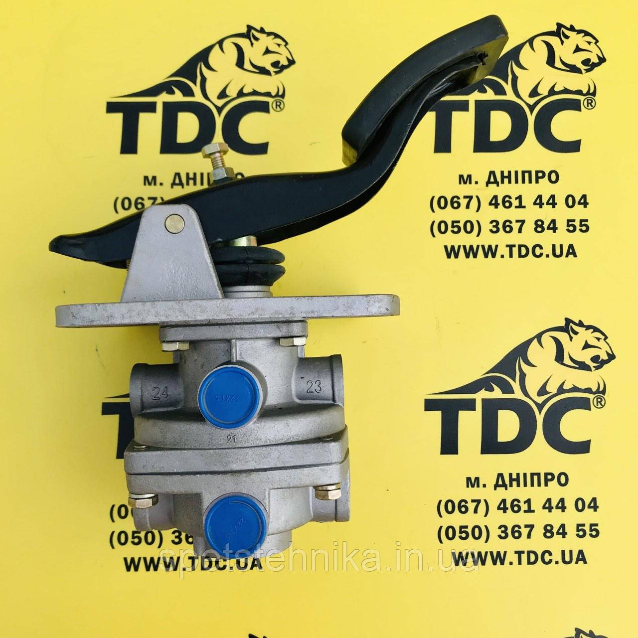854-04-0389 Гальмівний клапан з педаллю