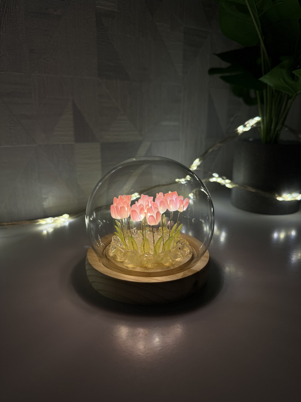 Настільна лампа "Тюльпани в колбі" LED night light bulb, 13 рожевих квіток