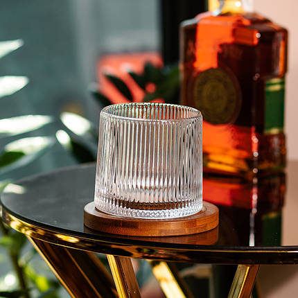 Склянка для віскі зі скла vertical strip 300 мл з бамбуковою підставкою, фото 1