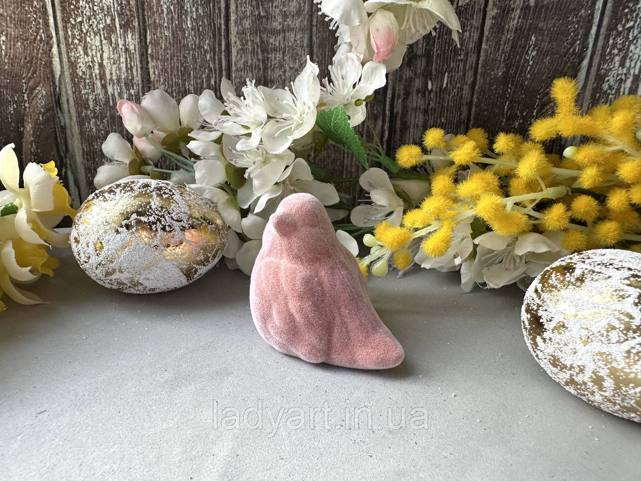 Пташка для декору з пластику оксамит 1 шт/уп., 5 х 5,5 см, пудрового кольору, фото 1