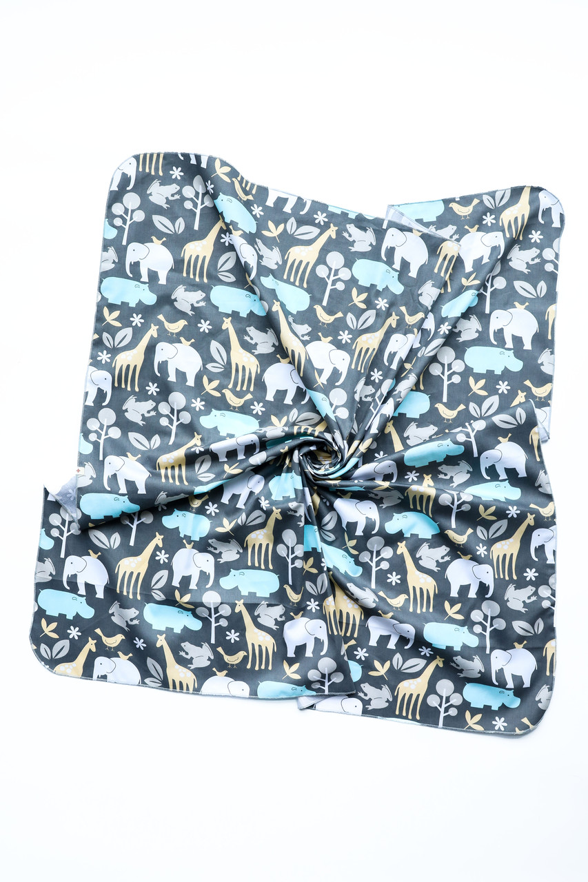 Сатинова пелюшка тварини на сірому. Топ!, фото 1