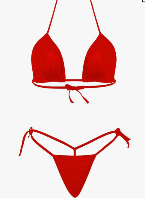 Червоний купальник бікіні на шнурівці.