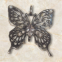 Кулон Метелик