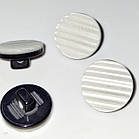 Гудзик сатиновий плаский рефлений на ніжці світло-сірий 12мм