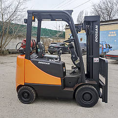 Вилочний навантажувач Doosan 1500 кг, Б/В, складський навантажувач 1,5 т, газовий навантажувач з висотою підйому 3 м