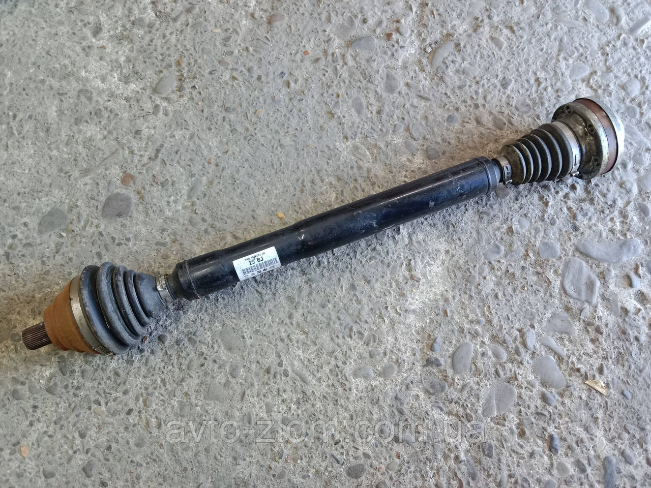 Піввісь права Volkswagen Passat B6, B7. Пасат Б6, Б7 1.8 – 2.0. 1K0407272JB.