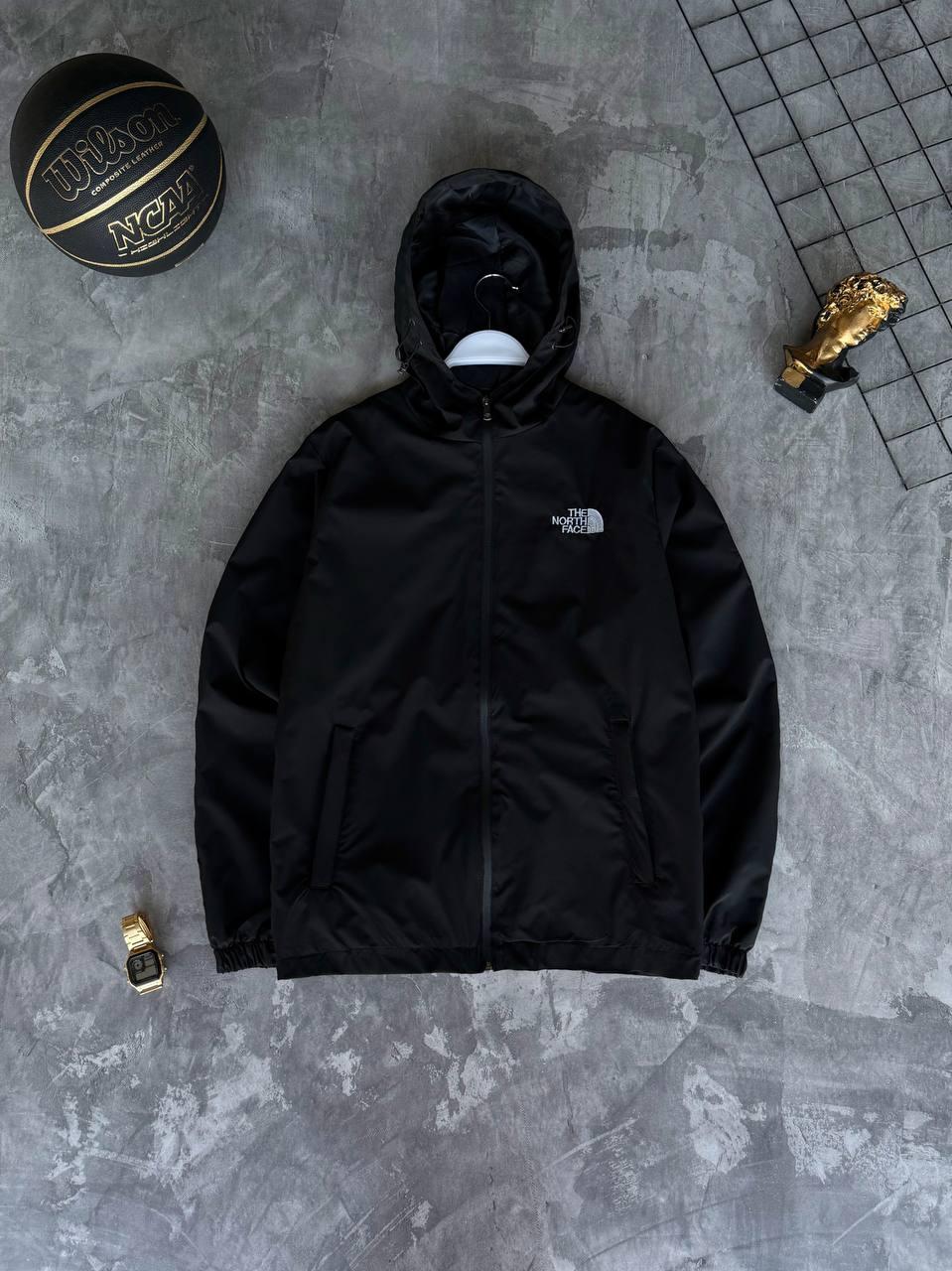 Чоловіча куртка вітровка The North Face M2372 чорна
