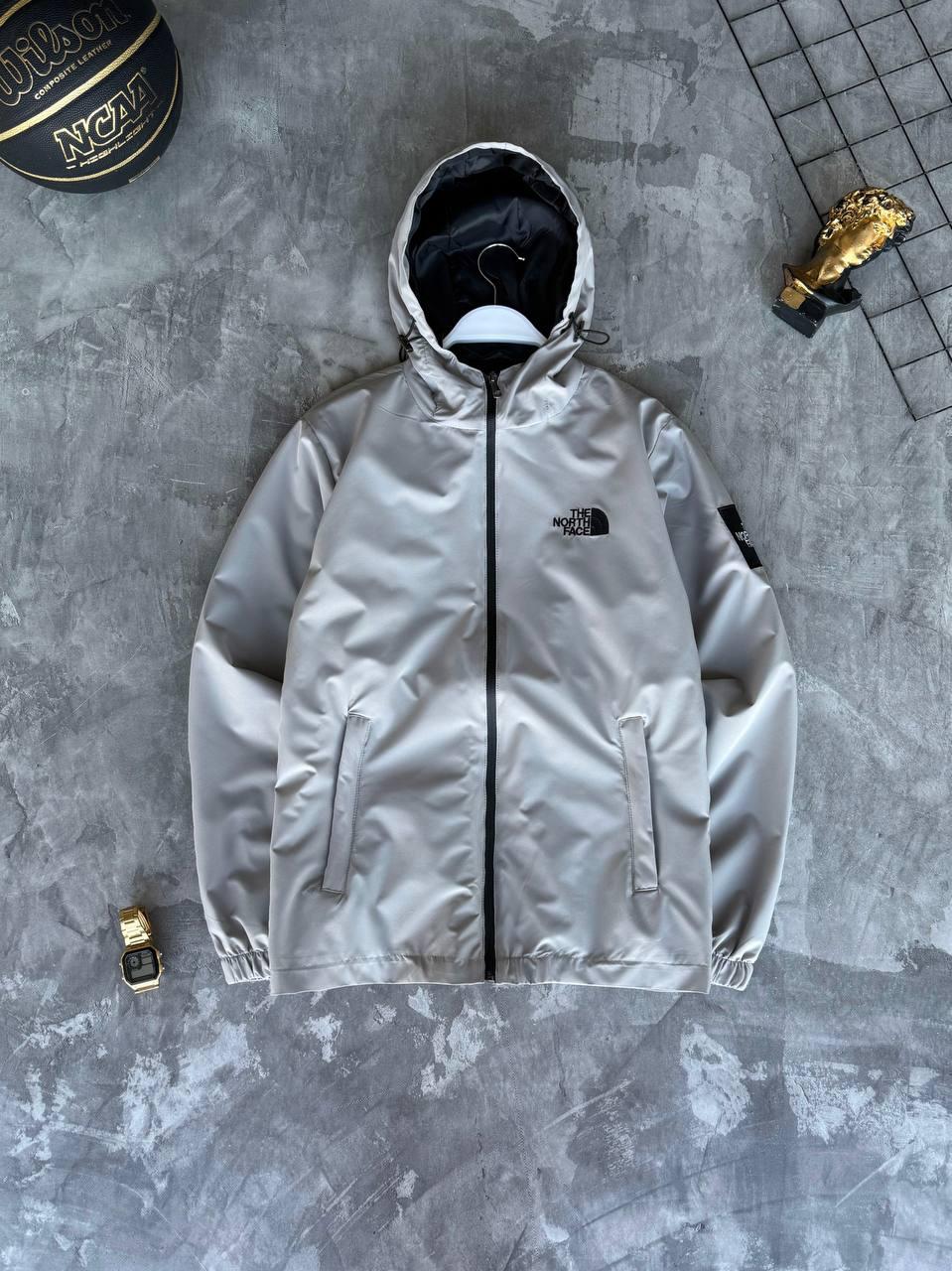 Чоловіча куртка вітровка The North Face M2370 сіра