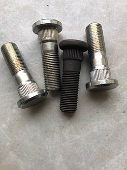 Болт колеса заднього Ford Transit 1992-2000 15"