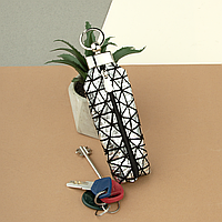 Ключниця жіноча з кільцем HC0044 на блискавці чорна зі сріблястими трикутниками