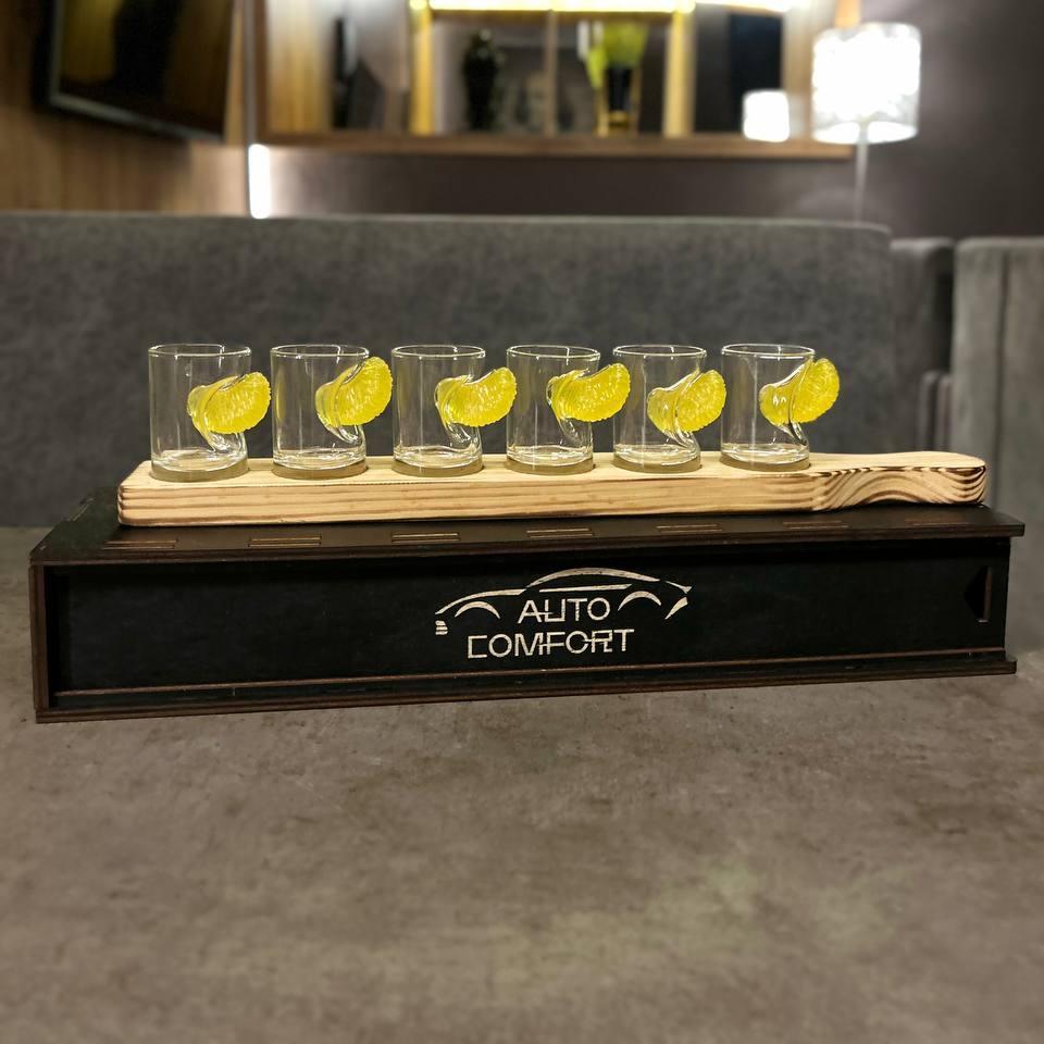 Набір чарок з мандарином 6 шт на світлій підставці в подарунковій упаковці, фото 1