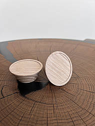 Меблева ручка з дерева