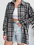 Жіноча вільна сорочка з фланелі сіра карта, фото 5