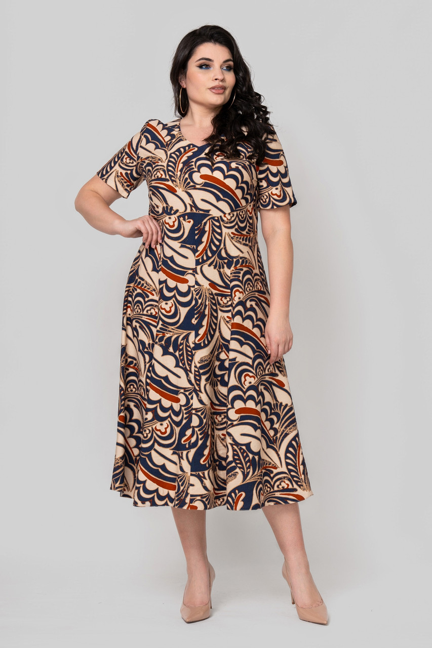 Легка літня сукня прямий силует у великому розмірі