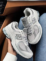 Світло-сірі замшеві демісезонні чоловічі кросівки New Balance 2002R Light Grey кроси Нью Беланс 2002Р