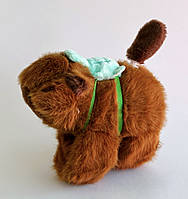 М'яка іграшка-браслет на руку Капібара з рюкзаком і механічним хвостиком 15 см GS227