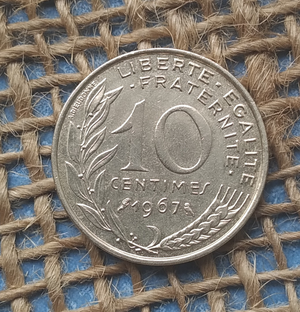 10 сантимiв 1967 року францiя