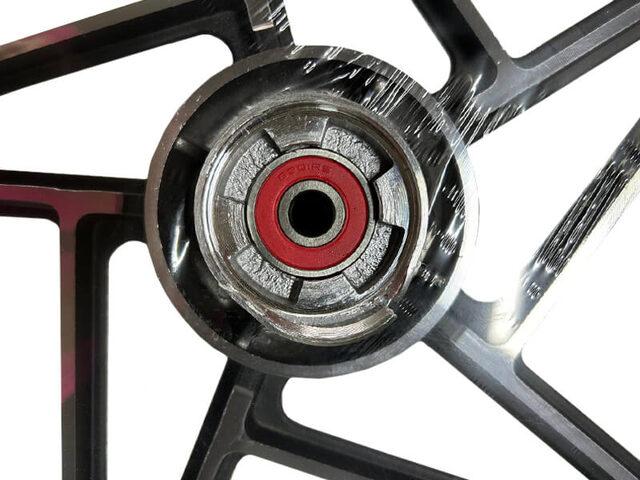 Диск передній литий 18*1,6 ТАТА black (дискове гальмо) на мотоцикл СВ-125/150 УЧЕНКА, фото 1