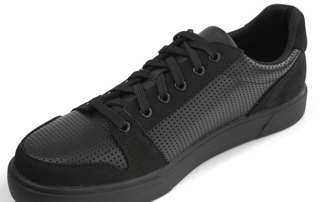 Літні чорні кросівки чорні шкіряні з перфорацією чоловічі взуття великих розмірів 46 47 48 Rosso Avangard Nice Black Leather Perf BS код 2552402343