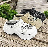Жіночі білі крокси на платформі з метеликами 38-39р.