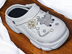 Жіночі білі крокси на платформі з метеликами в кришталях 38-39р.