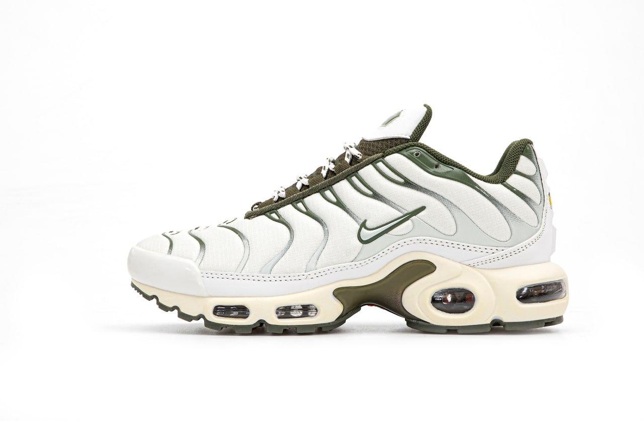 Жіночі демісезонні кросівки Nike AIR MAX Max Plus TN (білі із зеленим) модні спортивні кроси 14927 Найк vkross