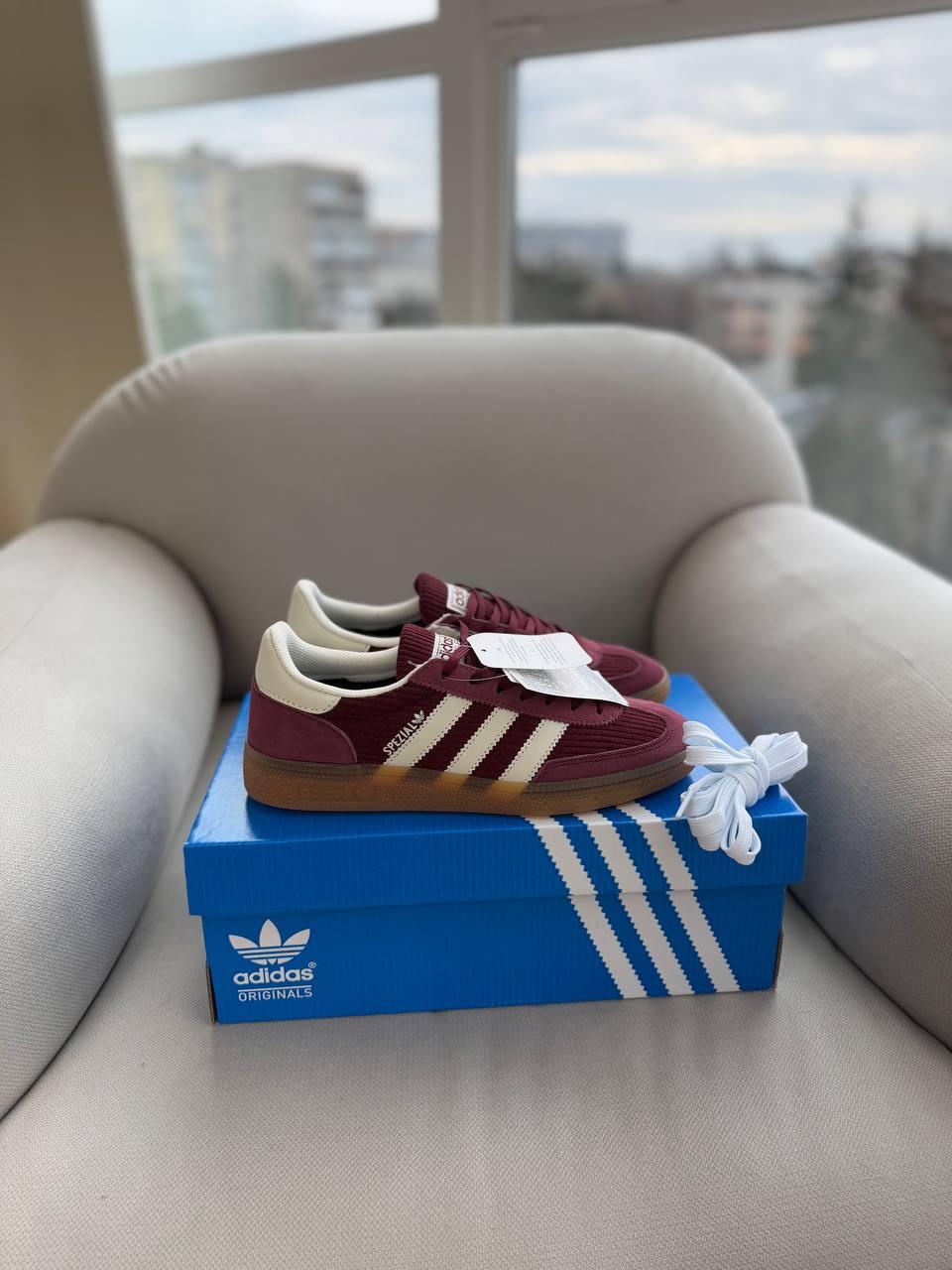 Жіночі демісезонні кросівки Adidas Spezial Shadow Red (бордові) повсякденні кроси art0857 Адіас vkross