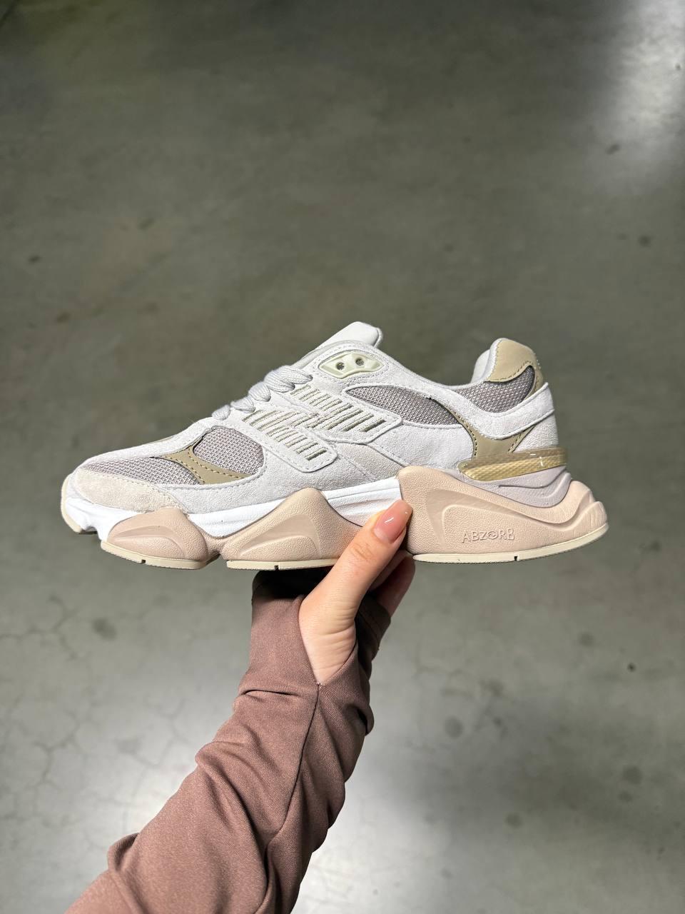 Жіночі спортивні кросівки New Balance 9060 beige brown (бежеві з коричневим) демісезонні Ar556 Нью Беленс vkross