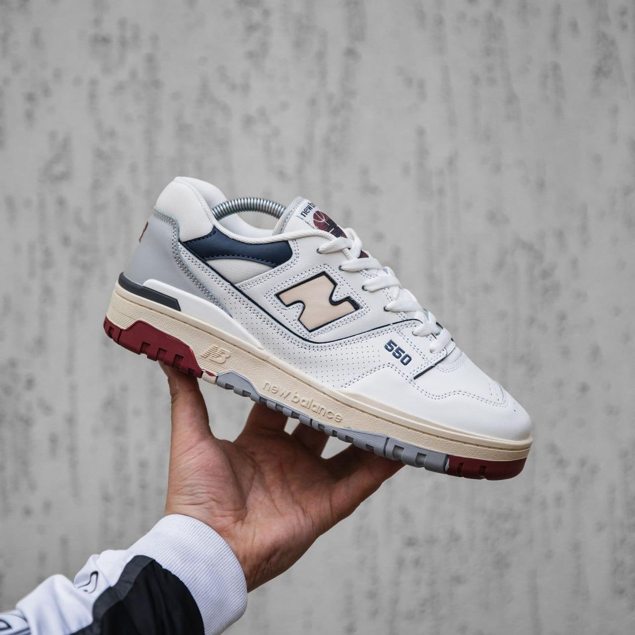 Чоловічі кросівки New Balance 550 (біло-бежеві) стильні спортивні кроси 2383 Нью Беленс vkross, фото 1