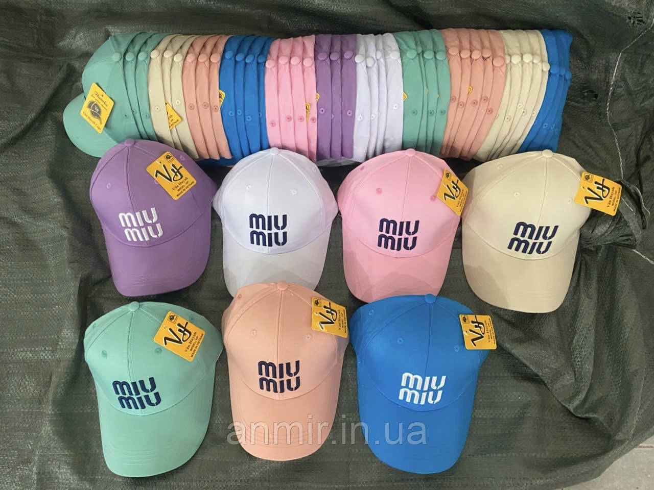 Жіноча кепка з регулятором весна-літо котон MIU MIU 56-58, кольору міксом