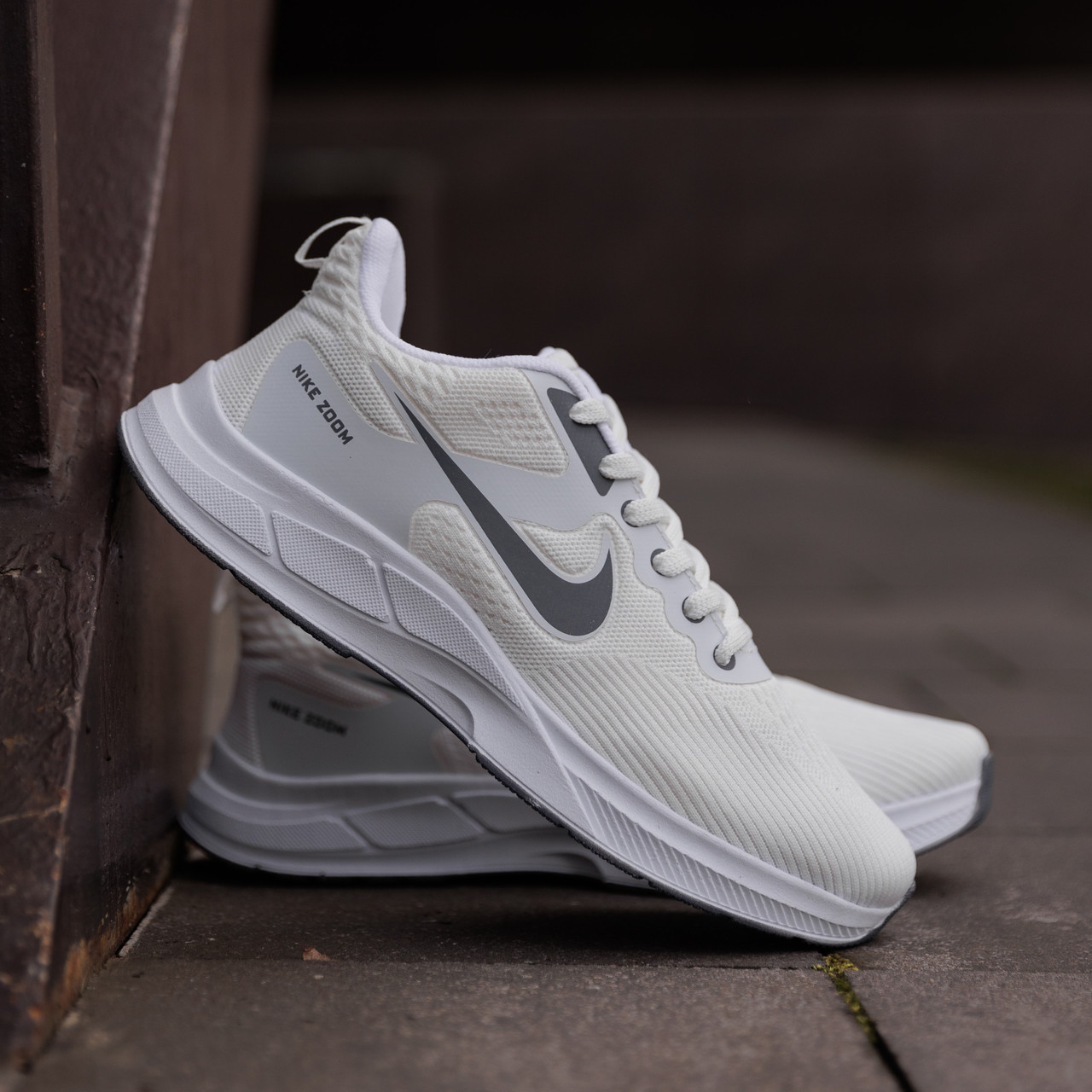 Чоловічі кросівки Nike Zoom літні у сіточку весна-осінь-літо (білі з сірим). Живе фото