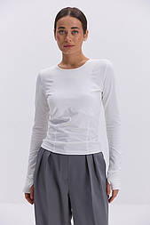 Лонгслів у молочному кольорі з вирізом для пальця на рукавах