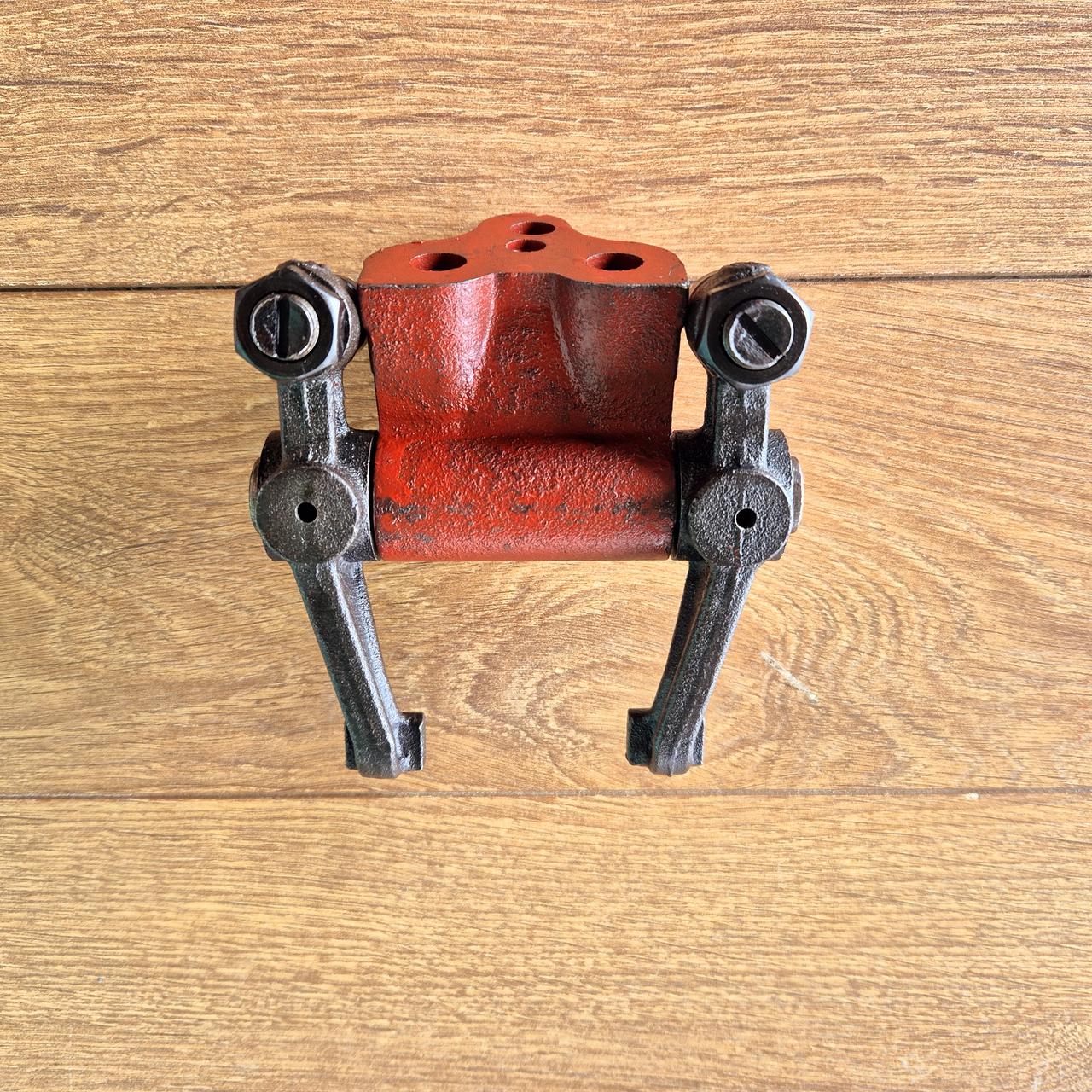 Клапанний механізм Т40, Т25