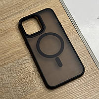 Матовий чохол на iPhone 15 Pro Max з MagSafe. Захищений, чорного кольору, напівпрозорий ззаду