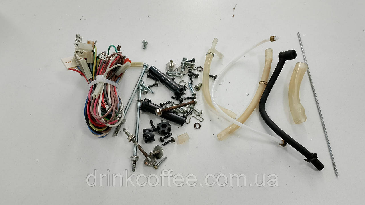 Болти (винти) скоби та ін. для кавомашини DeLonghi ESAM 3400_12 Magnifica Rapid Cappuccino б/у
