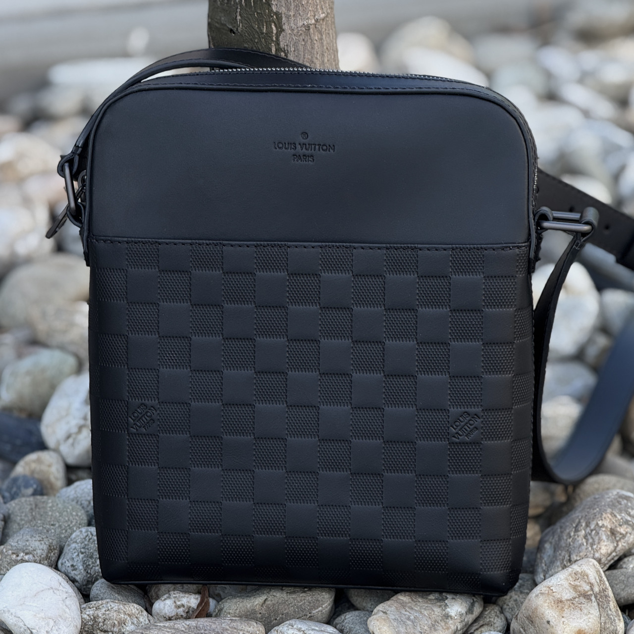 Сумка District Pochette Louis Vuitton (Луї Віттон)