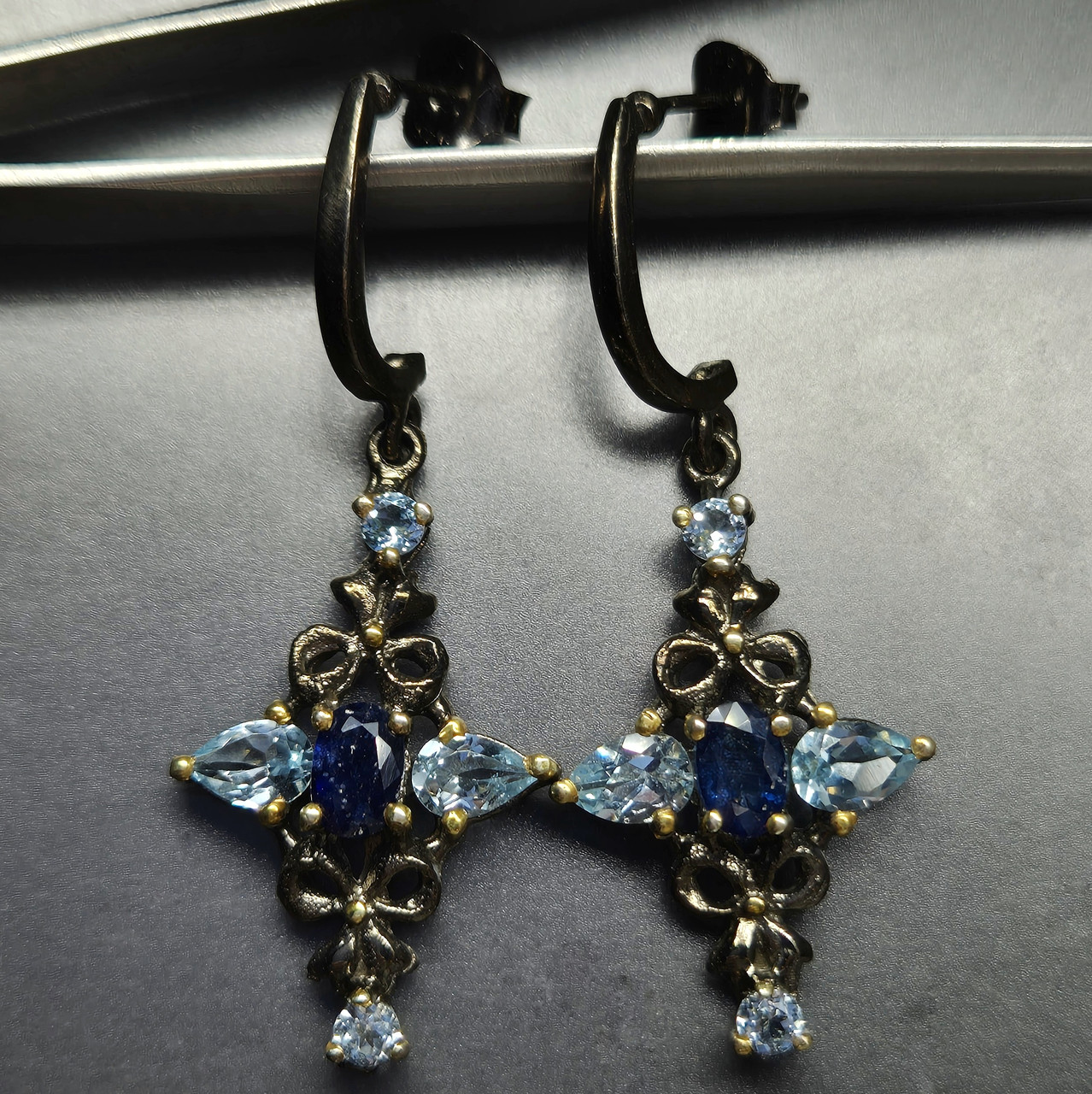 Сережки срібні з природними сапфірами і блакитними топазами, ручна робота, фото 1