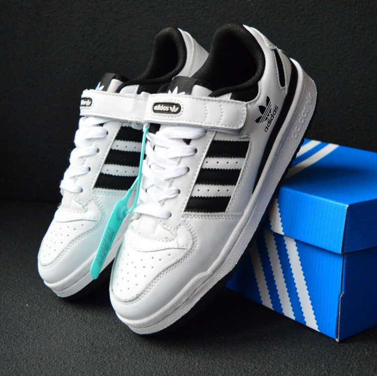 Чоловічі кросівки Adidas Forum Low White Black білі з чорним Адідас Форум шкіряні осінь весна