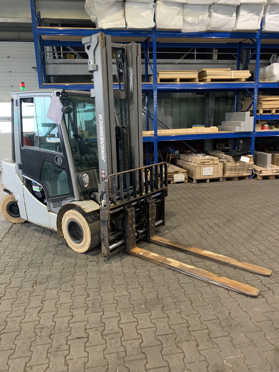 Газовий вилковий навантажувач Jungheinrich TFG 435s, фото 1