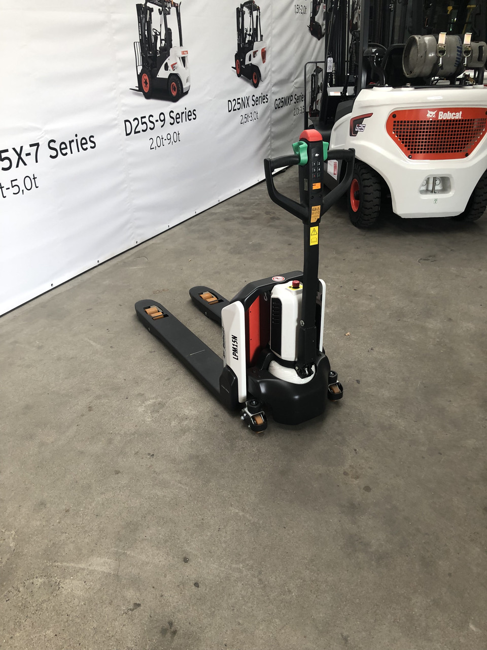 Електричний візок Bobcat LPM15N
