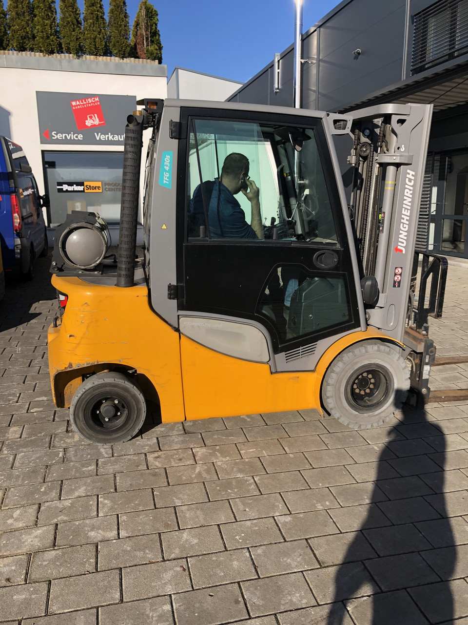 Газовий вилковий навантажувач Jungheinrich TFG 430s, фото 1