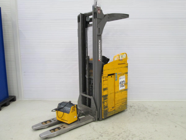 Штабелер Jungheinrich ESC214z initial lift, фото 1