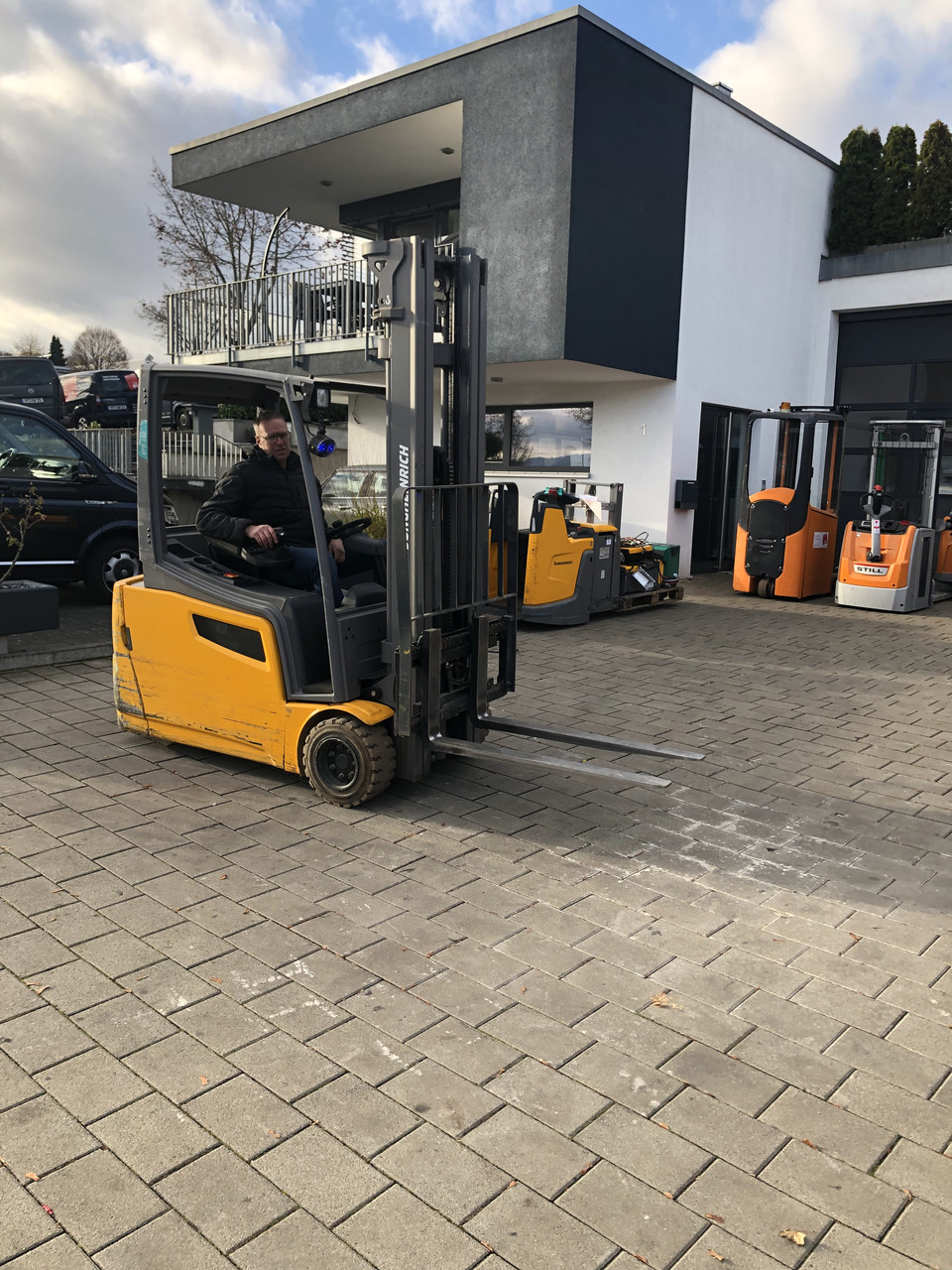 Електричний вилковий навантажувач Jungheinrich EFG 218 600DZ