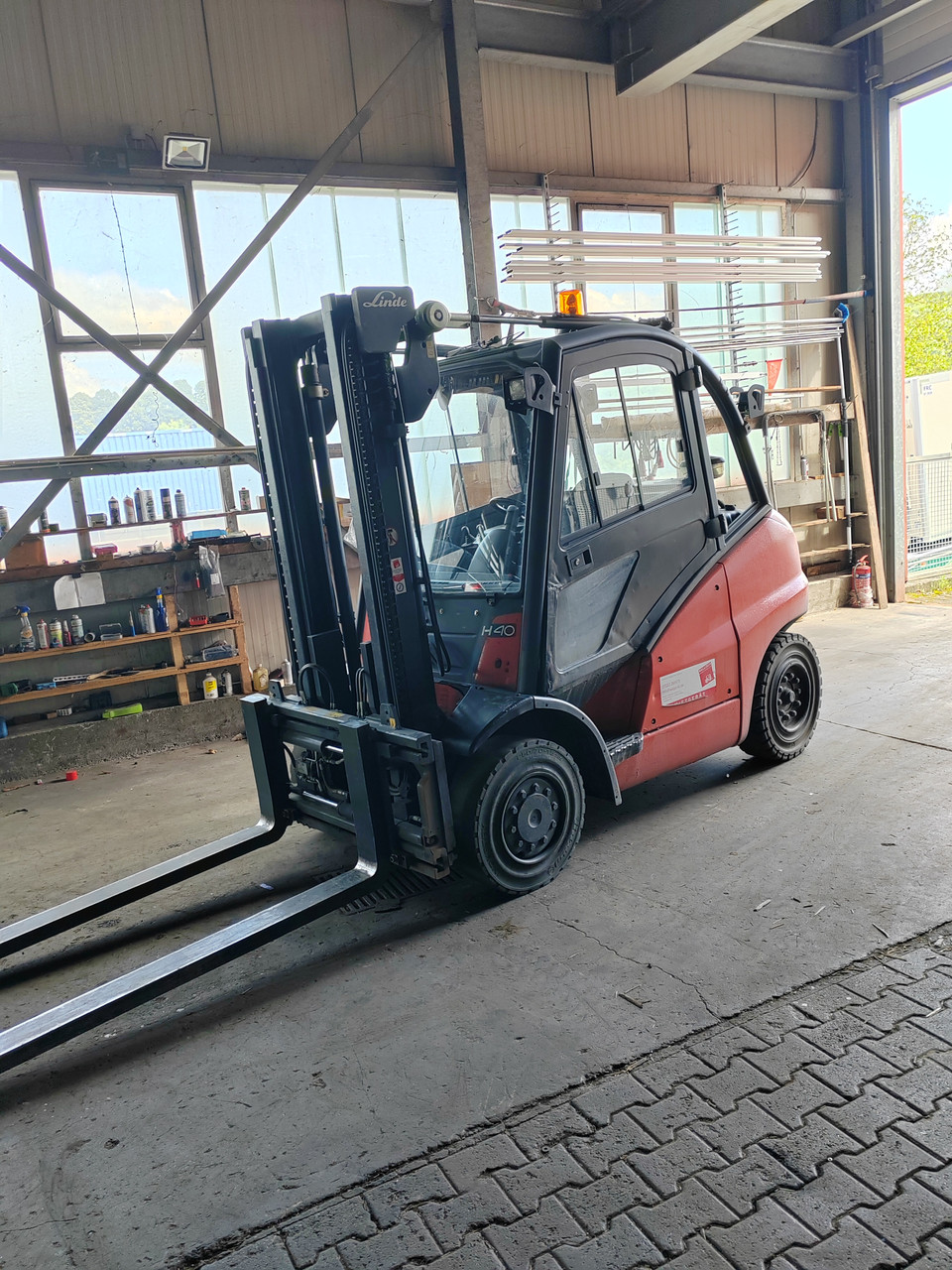 Дизельний вилковий навантажувач Linde H40D
