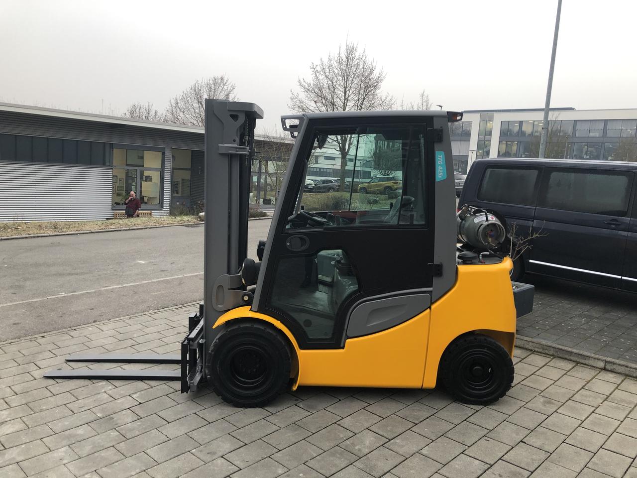Газовий вилковий навантажувач Jungheinrich TFG 425